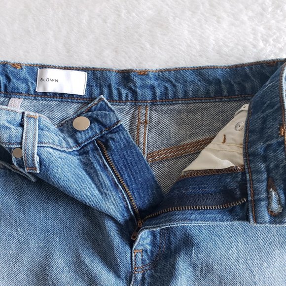 BLDWN Andie Asymmetric Frayed A Line Blue Denim Skirt SZ 24 - Picture 10 of 15